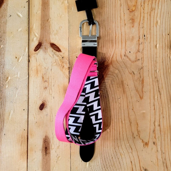 Intensity Reversible Adjustable Baseball Belt NEW Neon Pink ONE SIZE Touch Them - Picture 3 of 4
